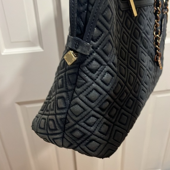 Tory Burch Marion Quilted Shoulder Bag Navy - Picture 9 of 17